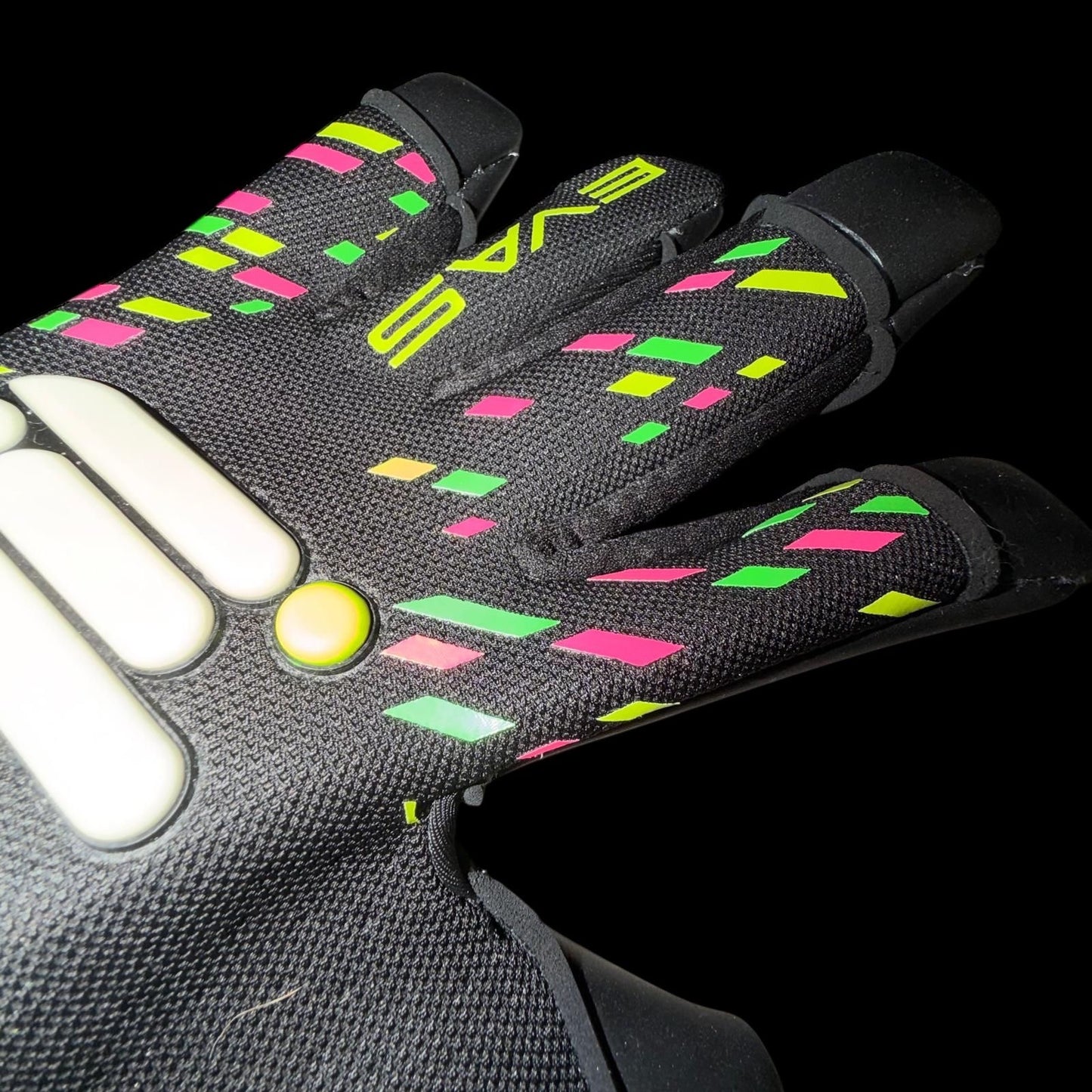 COMING SOON EVAS X-CHANGE HYPA-NEG NEON ADULT (SIZE 7-10)